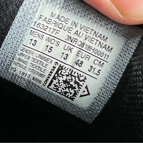527 Converse Black and Gray High-Top Sneakers with Iconic Design men’s 13 - Picture 9 of 11